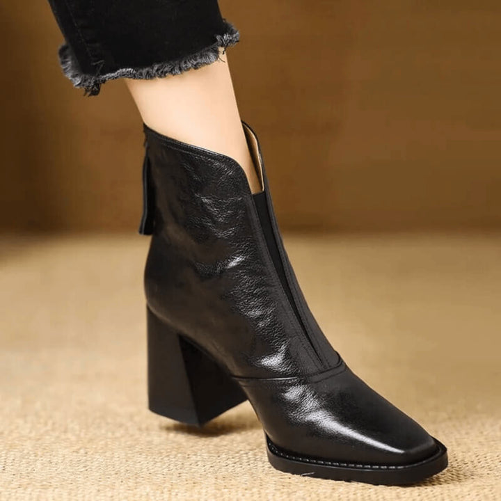 Adéla - Elegantni Čevlji z Visokimi Petami
