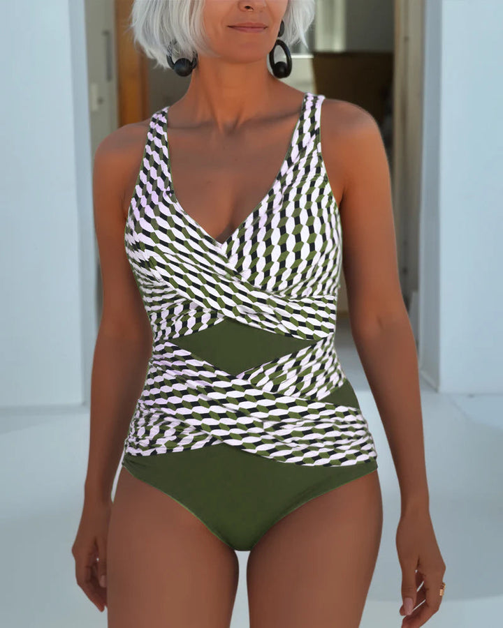 Kopalke z Prečnim Izrezom za Sproščen Resort Stil