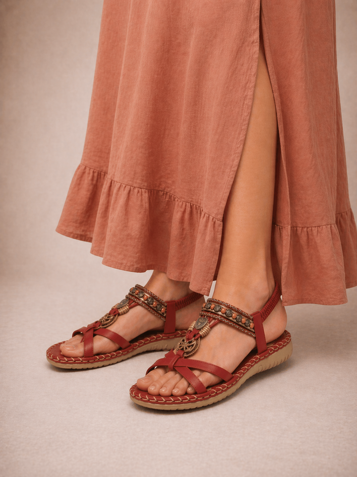 Ibiza stil sandali, ki združujejo udobje in eleganco