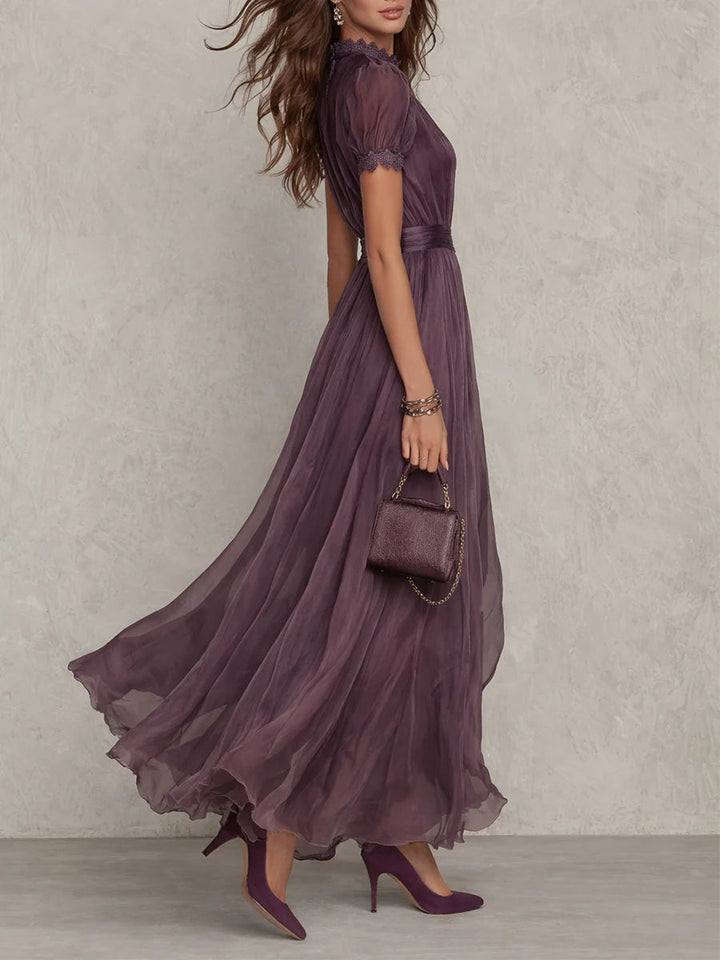 Flavia | Eleganten Maxi Oblek v Vijolični Chiffon s Cut-Out