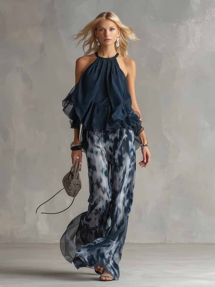 Ludovica | Eleganten Top Halter v Temno Modri Barvi in Široke Hlače z Potiskom