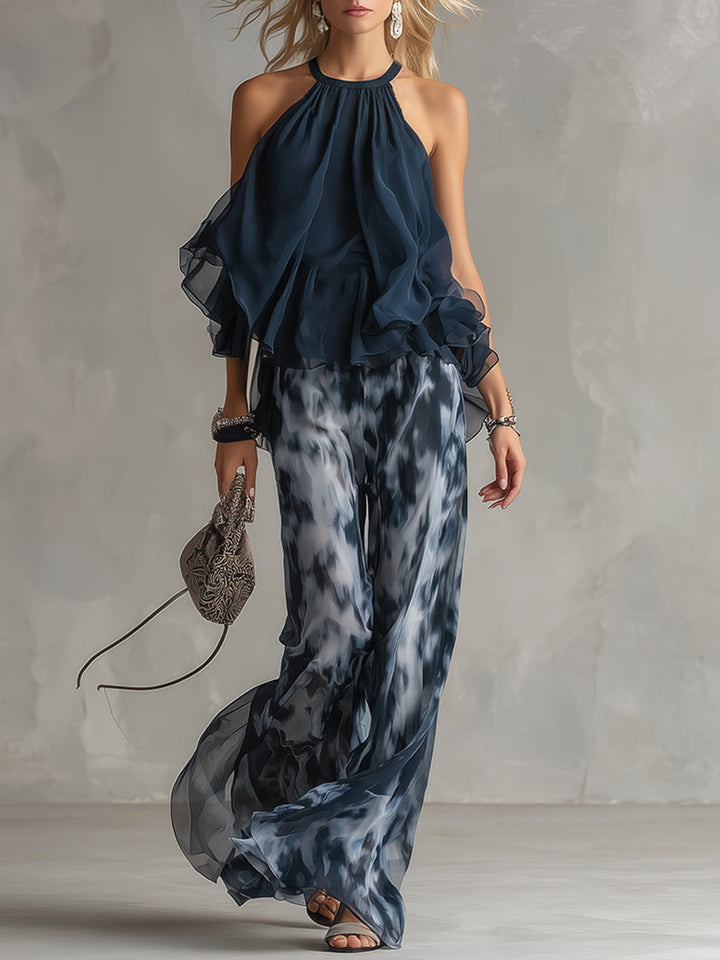 Ludovica | Eleganten Top Halter v Temno Modri Barvi in Široke Hlače z Potiskom