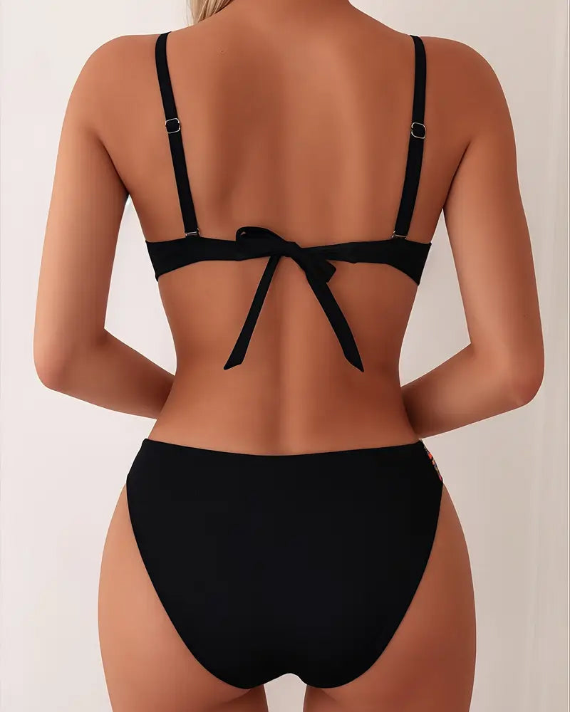 Seksualni bikini brez hrbta